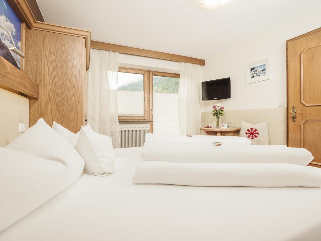 Gaestehaus Oblasser Mayrhofen Ngoại thất bức ảnh